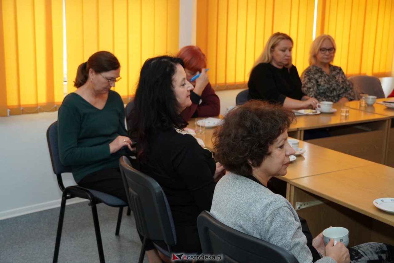Szkolenie dla bibliotekarzy z Ostrołęki i powiatu ostrołęckiego [08.11.2023] - zdjęcie #6 - eOstroleka.pl