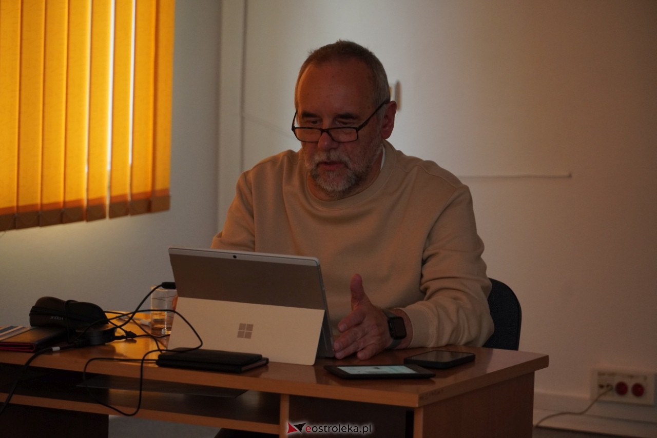 Szkolenie dla bibliotekarzy z Ostrołęki i powiatu ostrołęckiego [08.11.2023] - zdjęcie #3 - eOstroleka.pl