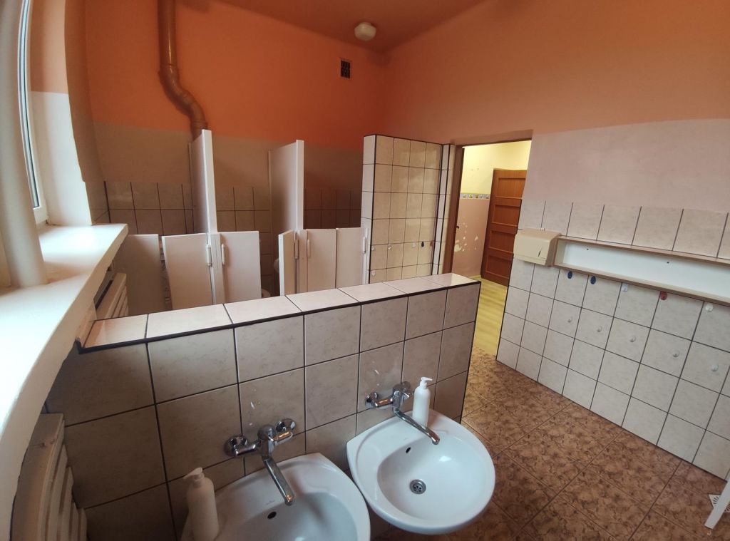 Modernizacja pomieszczeń pierwszego piętra Przedszkola Miejskiego nr 8 w Ostrołęce - zdjęcie #8 - eOstroleka.pl