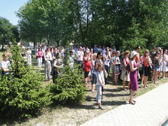 Festyn rodzinny w Przedszkolu Miejskim nr 13 - zdjęcie #10 - eOstroleka.pl