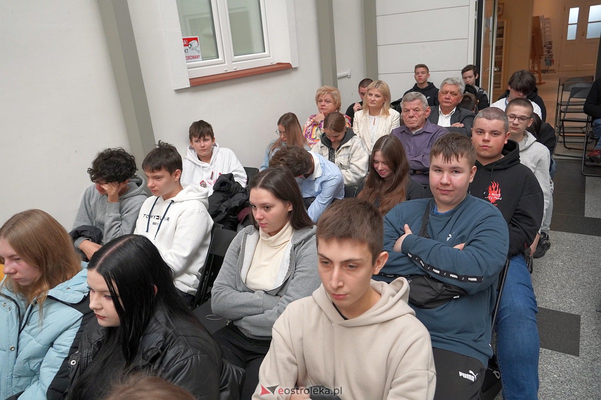Konferencja naukowa z okazji 160. rocznicy wybuchu Powstania Styczniowego na Kurpiowszczyźnie [10.11.2023] - zdjęcie #6 - eOstroleka.pl