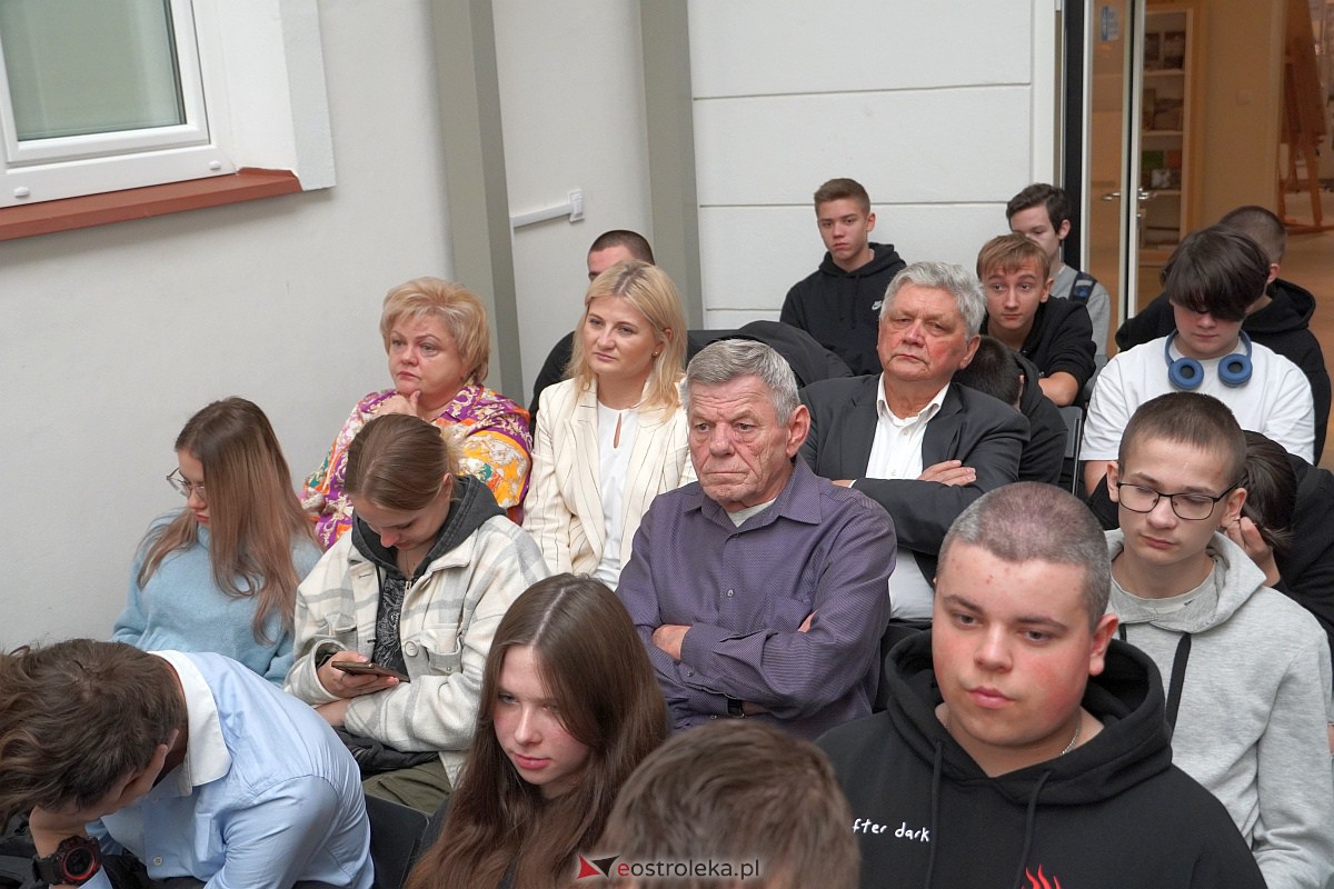 Konferencja naukowa z okazji 160. rocznicy wybuchu Powstania Styczniowego na Kurpiowszczyźnie [10.11.2023] - zdjęcie #2 - eOstroleka.pl