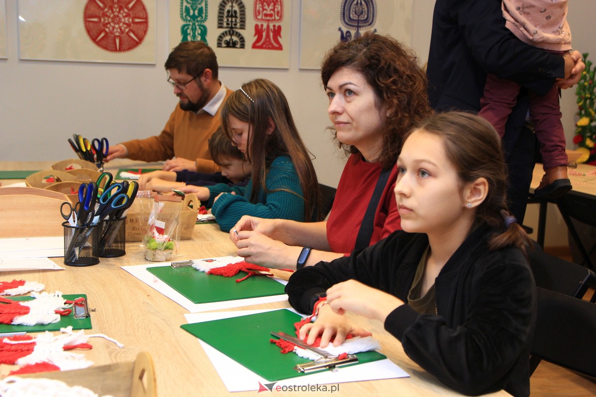 “Barwy Niepodległej” w Muzeum Kultury Kurpiowskiej [11.11.2023] - zdjęcie #43 - eOstroleka.pl