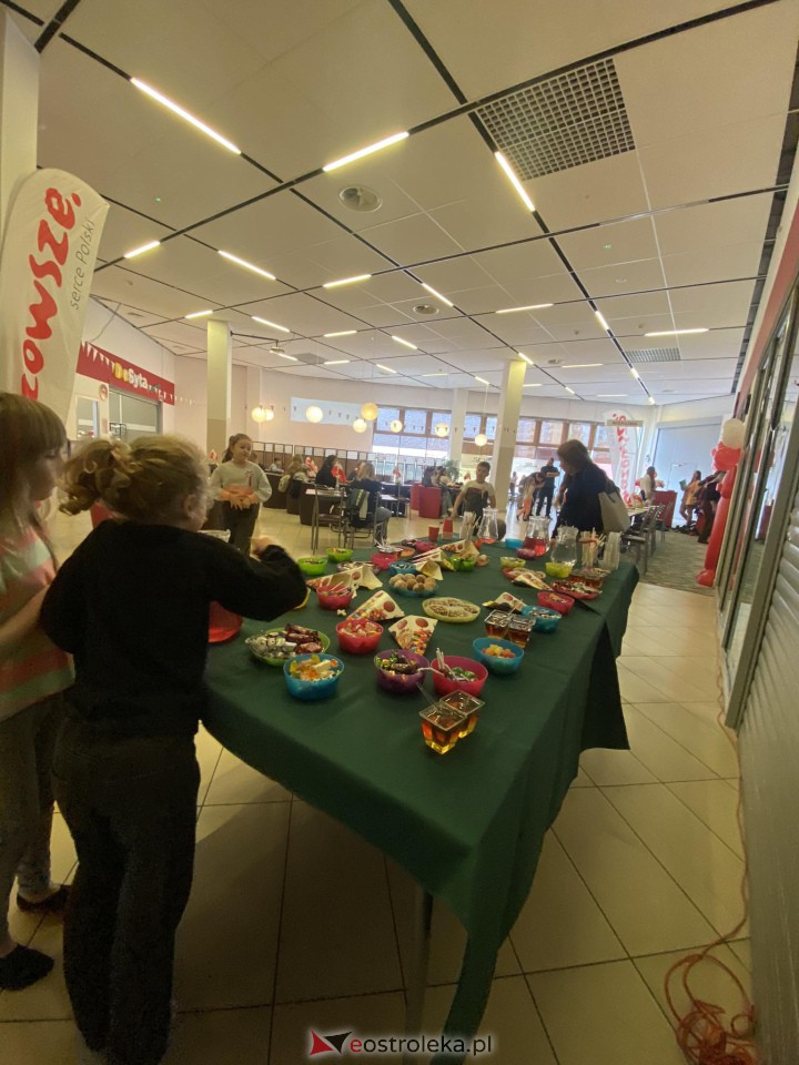 Rodzinny Dzień Niepodległości w Ostrołęce [11.11.2023] - zdjęcie #126 - eOstroleka.pl
