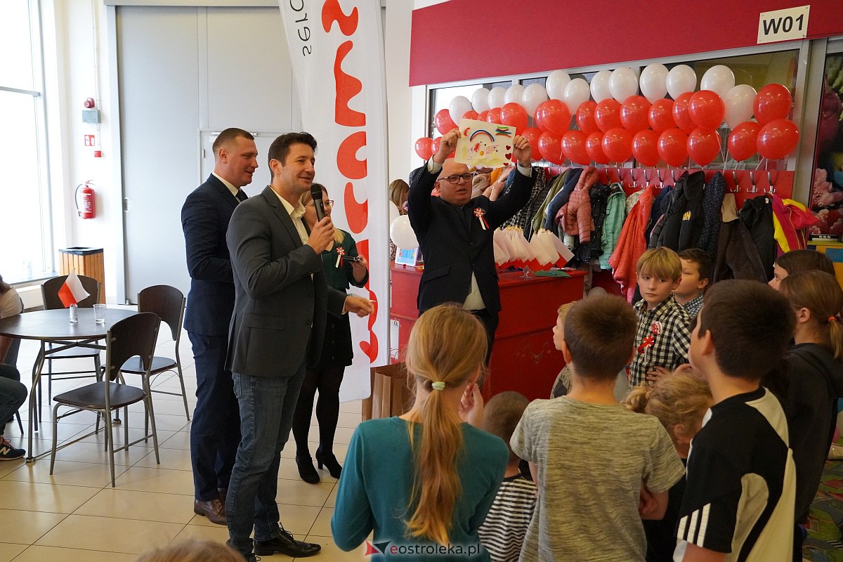 Rodzinny Dzień Niepodległości w Ostrołęce [11.11.2023] - zdjęcie #150 - eOstroleka.pl
