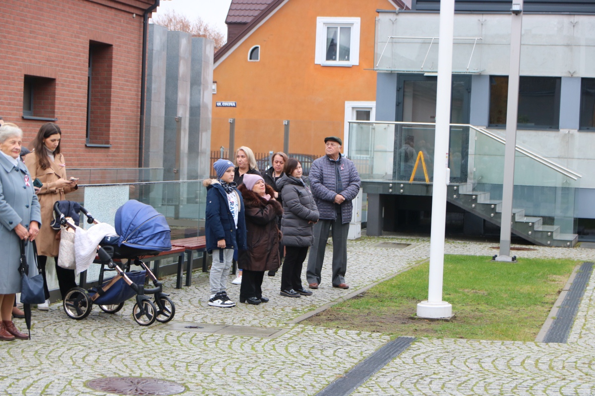 Niepodległa do hymnu w Muzeum Żołnierzy Wyklętych [11.11.2023] - zdjęcie #102 - eOstroleka.pl