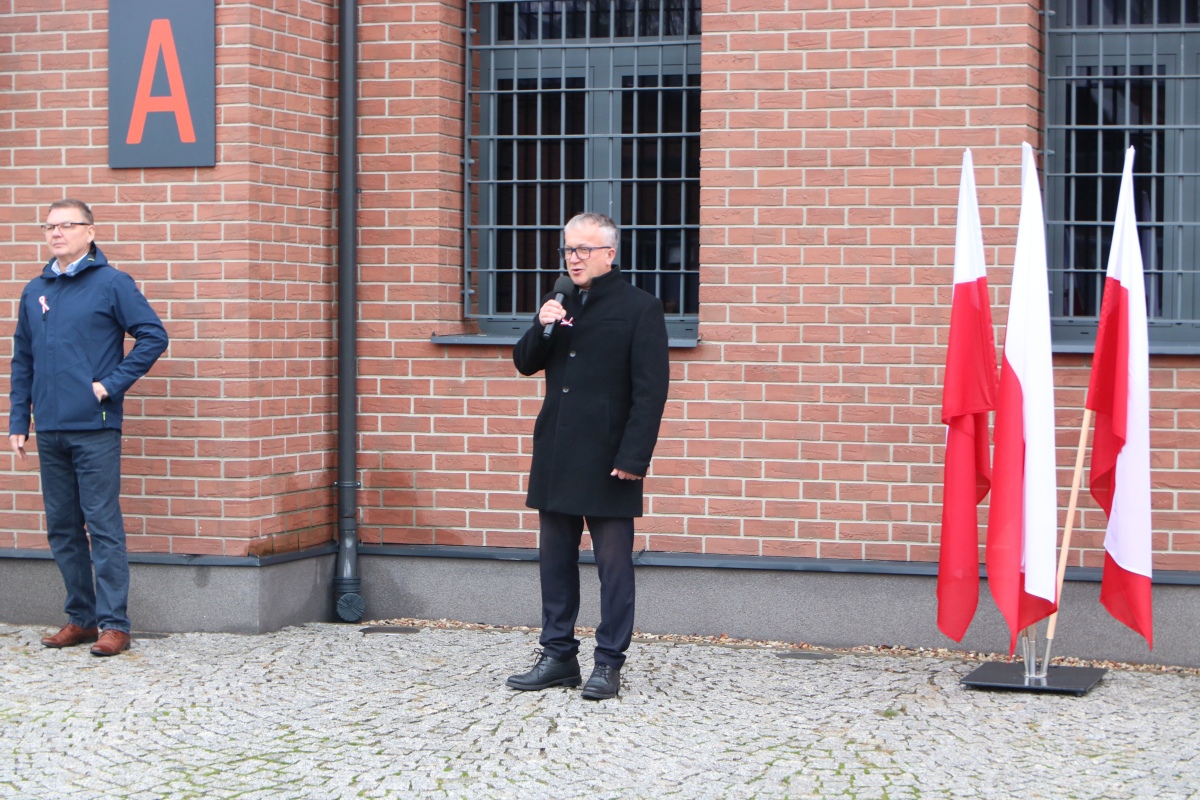 Niepodległa do hymnu w Muzeum Żołnierzy Wyklętych [11.11.2023] - zdjęcie #96 - eOstroleka.pl