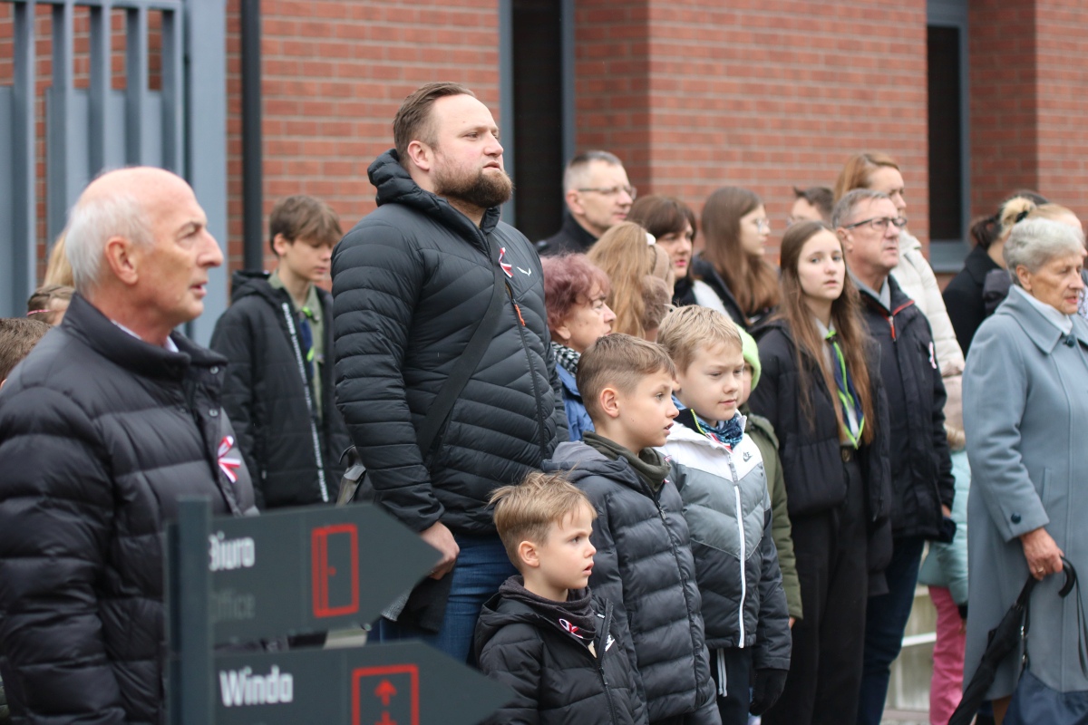 Niepodległa do hymnu w Muzeum Żołnierzy Wyklętych [11.11.2023] - zdjęcie #71 - eOstroleka.pl