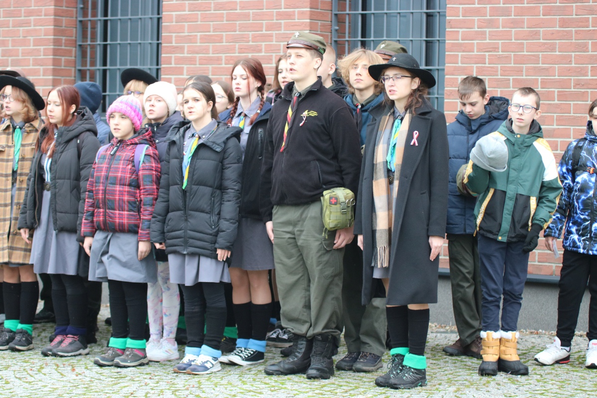 Niepodległa do hymnu w Muzeum Żołnierzy Wyklętych [11.11.2023] - zdjęcie #66 - eOstroleka.pl