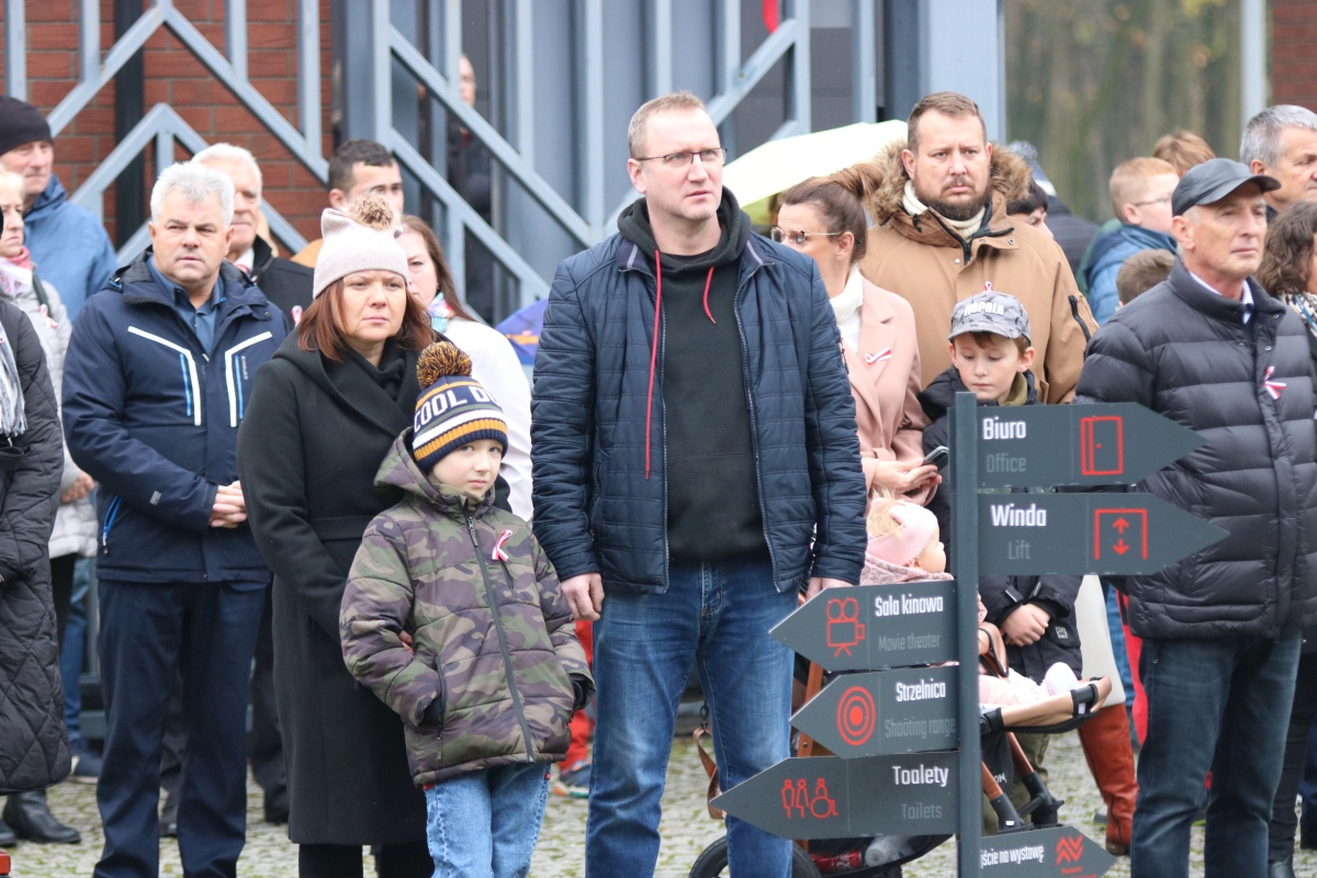 Niepodległa do hymnu w Muzeum Żołnierzy Wyklętych [11.11.2023] - zdjęcie #43 - eOstroleka.pl