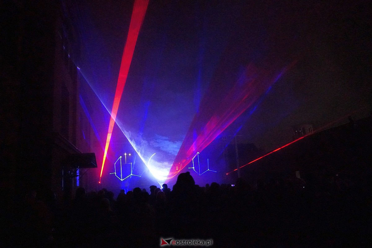 Laserowy pokaz pt. Historia Polski w MŻW [11.11.2023] - zdjęcie #14 - eOstroleka.pl