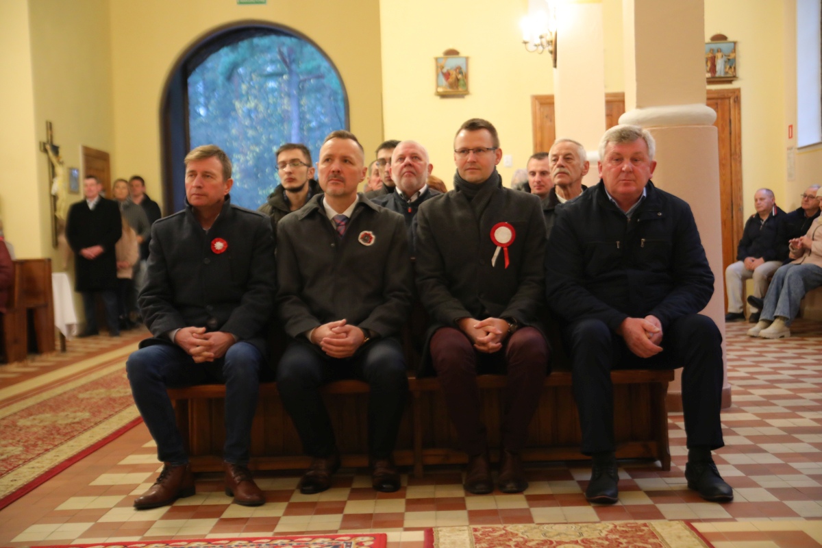 Kamianka: Uroczystości patriotyczne z okazji 11 listopada [11.11.2023] - zdjęcie #63 - eOstroleka.pl