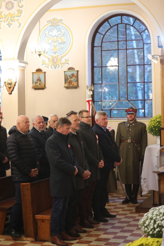 Kamianka: Uroczystości patriotyczne z okazji 11 listopada [11.11.2023] - zdjęcie #55 - eOstroleka.pl
