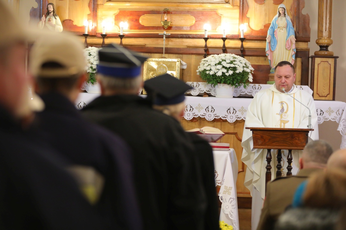 Kamianka: Uroczystości patriotyczne z okazji 11 listopada [11.11.2023] - zdjęcie #42 - eOstroleka.pl