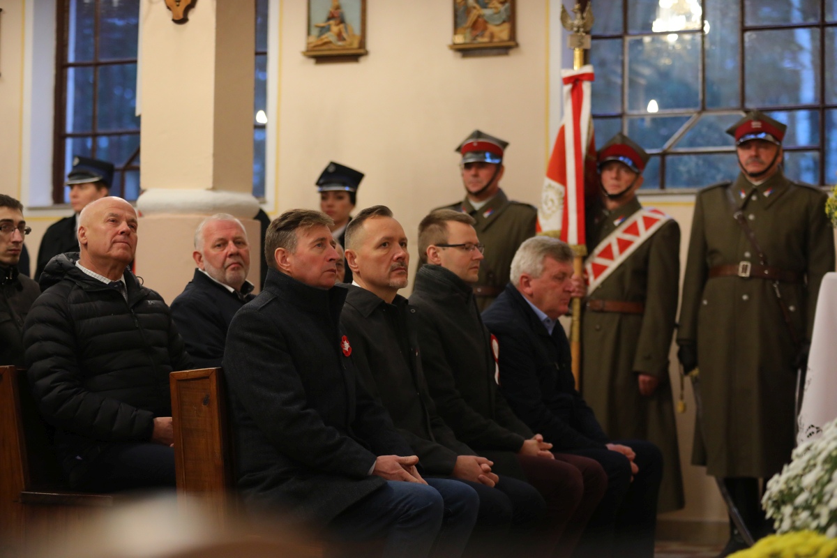 Kamianka: Uroczystości patriotyczne z okazji 11 listopada [11.11.2023] - zdjęcie #39 - eOstroleka.pl