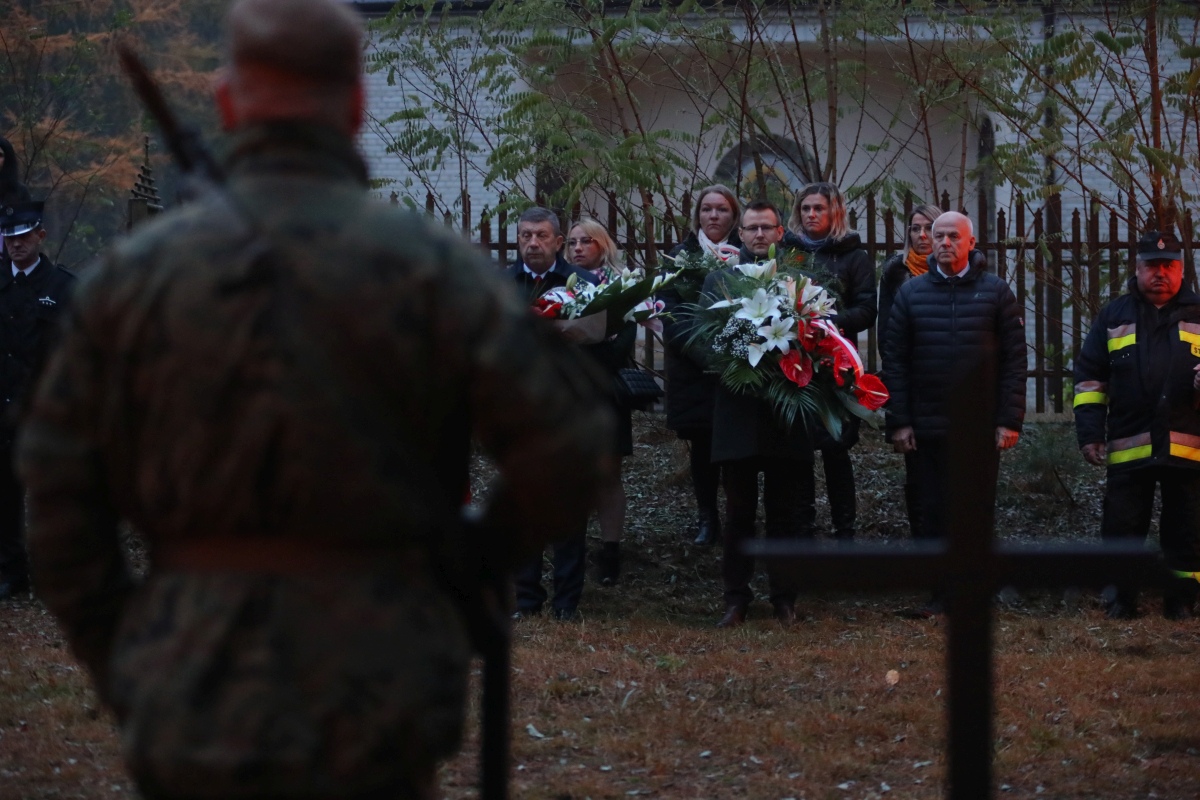 Kamianka: Uroczystości patriotyczne z okazji 11 listopada [11.11.2023] - zdjęcie #22 - eOstroleka.pl