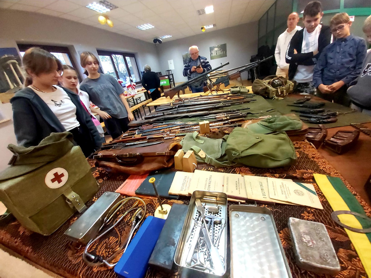 Narodowe Święto Niepodległości z KGW w Brzeźnie - zdjęcie #9 - eOstroleka.pl