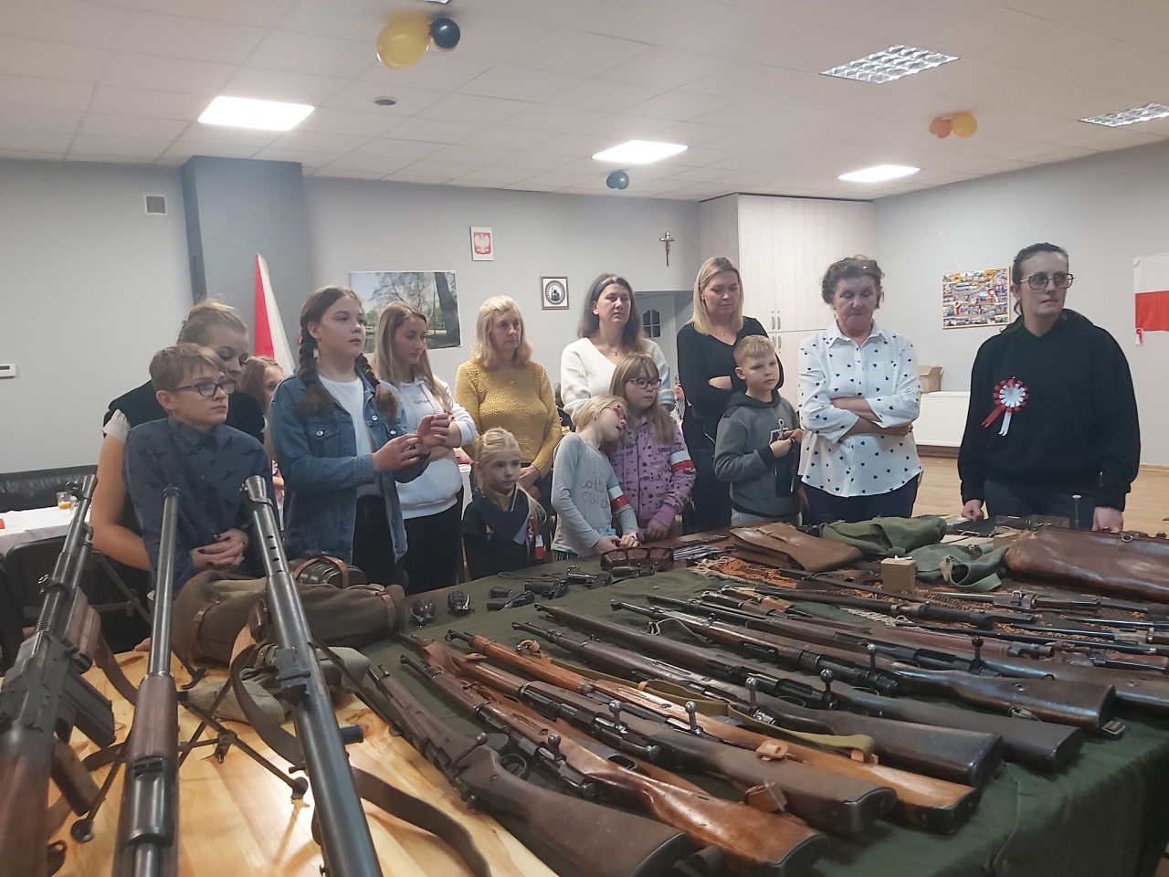 Narodowe Święto Niepodległości z KGW w Brzeźnie - zdjęcie #5 - eOstroleka.pl