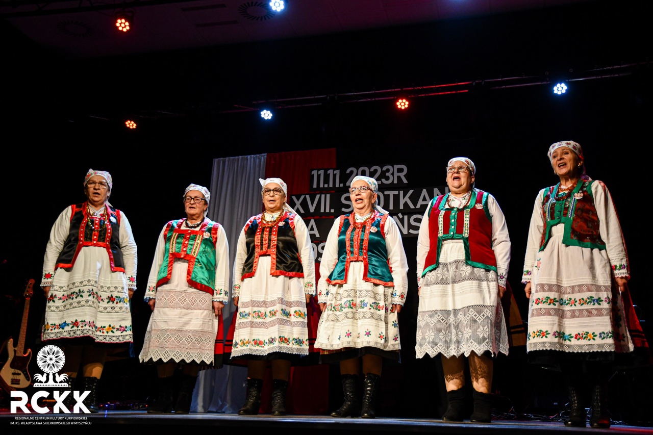 XVII spotkania “Na Kopańskim Moście” z wyjątkowym koncertem The Dziemians w Myszyńcu [11.11.2023] - zdjęcie #48 - eOstroleka.pl