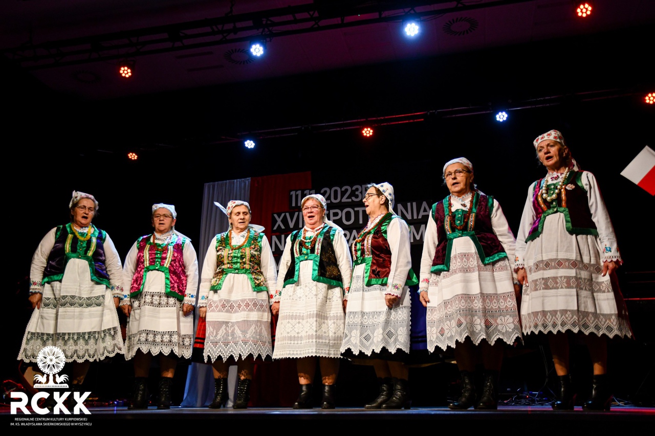 XVII spotkania “Na Kopańskim Moście” z wyjątkowym koncertem The Dziemians w Myszyńcu [11.11.2023] - zdjęcie #46 - eOstroleka.pl