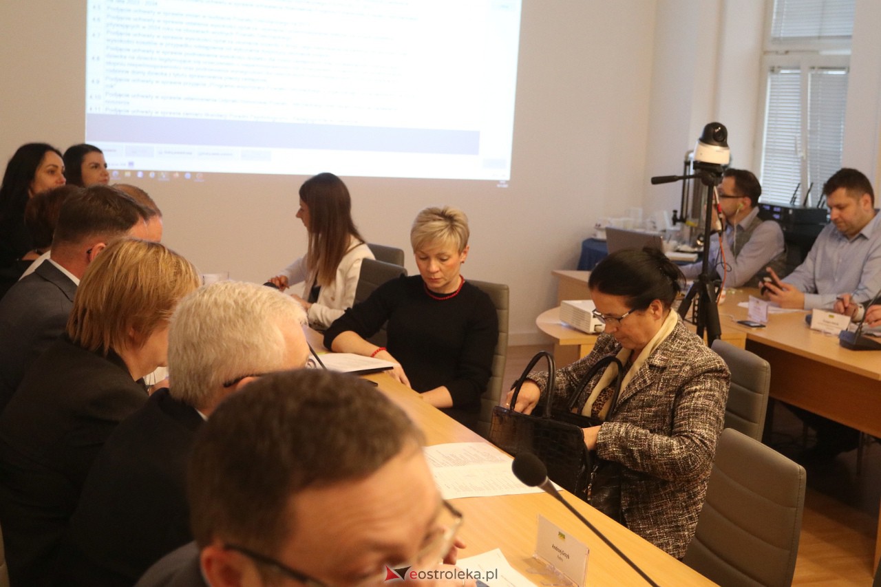 Sesja rady powiatu [14.11.2023] - zdjęcie #23 - eOstroleka.pl