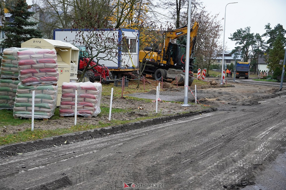 Ulica Jezierskiego w przebudowie. Ruszył pierwszy etap prac [15.11.2023] - zdjęcie #11 - eOstroleka.pl