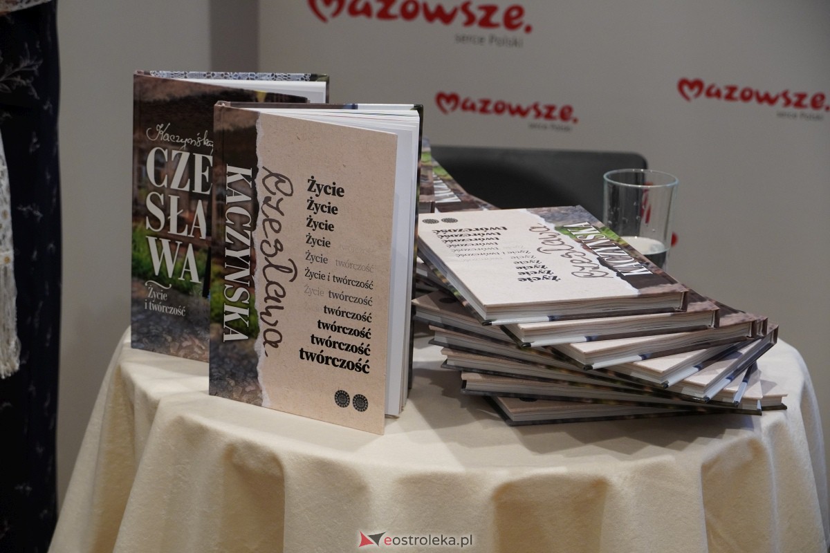 Premiera książki Czesława Kaczyńska. Życie i twórczość [17.11.2023] - zdjęcie #8 - eOstroleka.pl