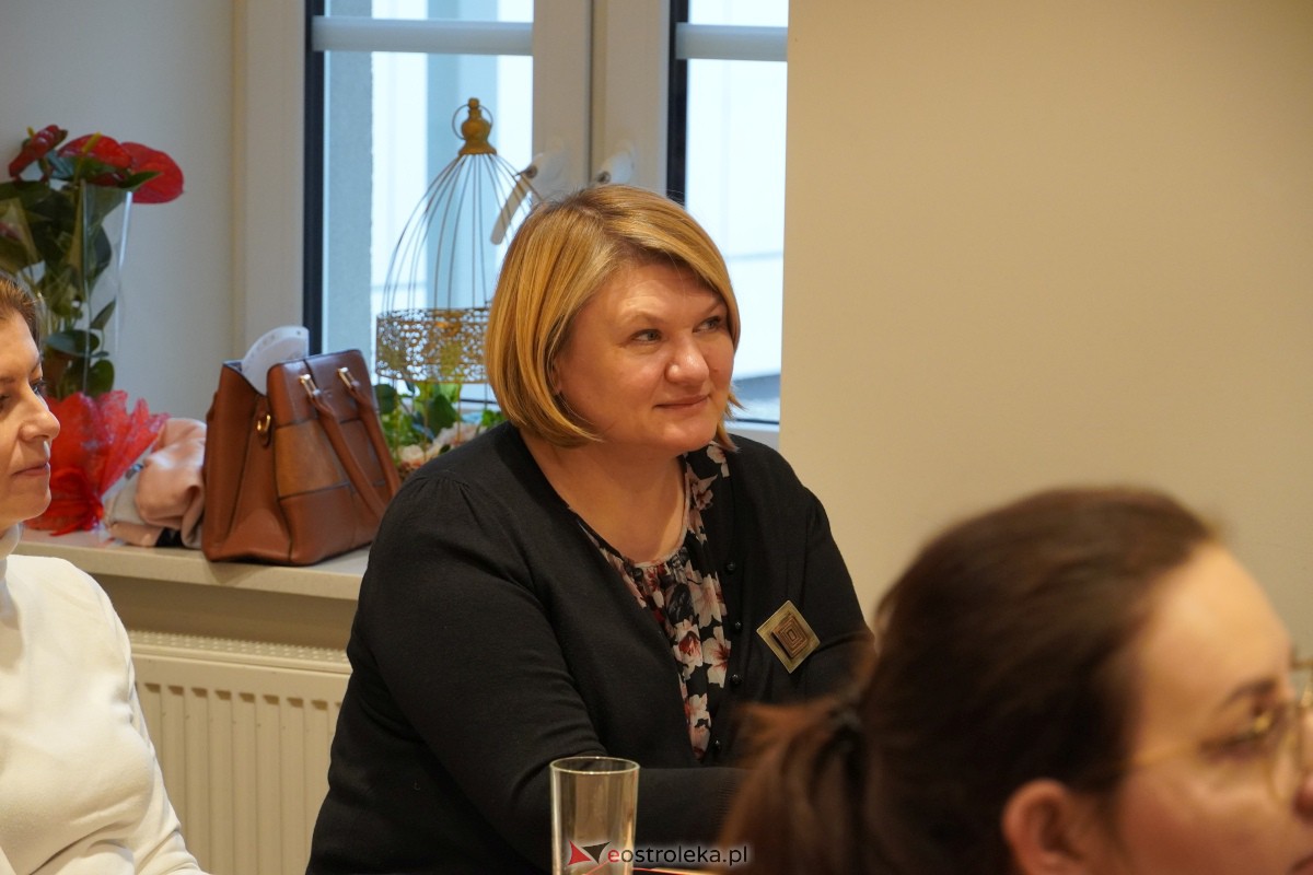 Premiera książki Czesława Kaczyńska. Życie i twórczość [17.11.2023] - zdjęcie #20 - eOstroleka.pl
