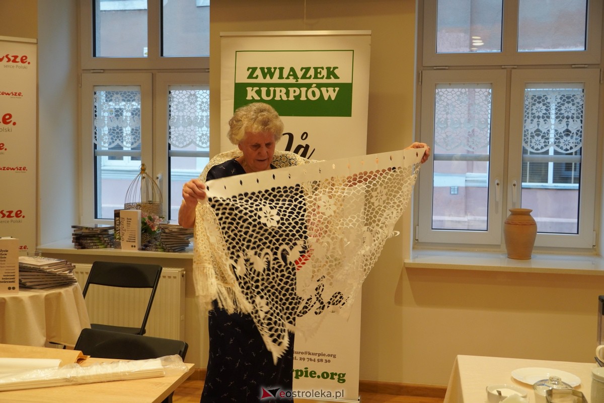 Premiera książki Czesława Kaczyńska. Życie i twórczość [17.11.2023] - zdjęcie #8 - eOstroleka.pl