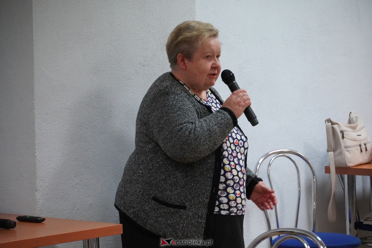 Ulicami wspomnień - premiera filmu “Legendy gusła i mity z gminy Czarnia” [17.11.2023] - zdjęcie #14 - eOstroleka.pl