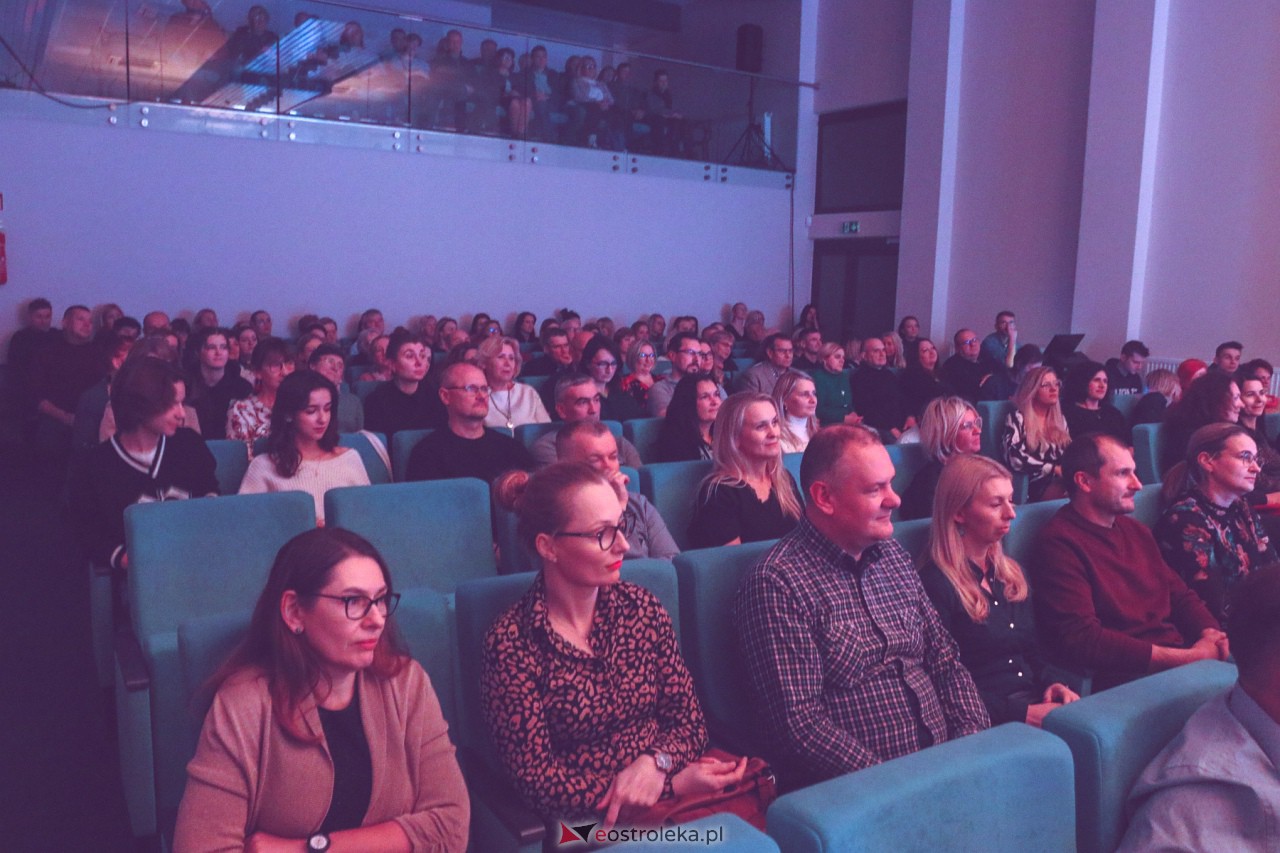 Koncert Urszuli w Kadzidle [17.11.2023] - zdjęcie #45 - eOstroleka.pl