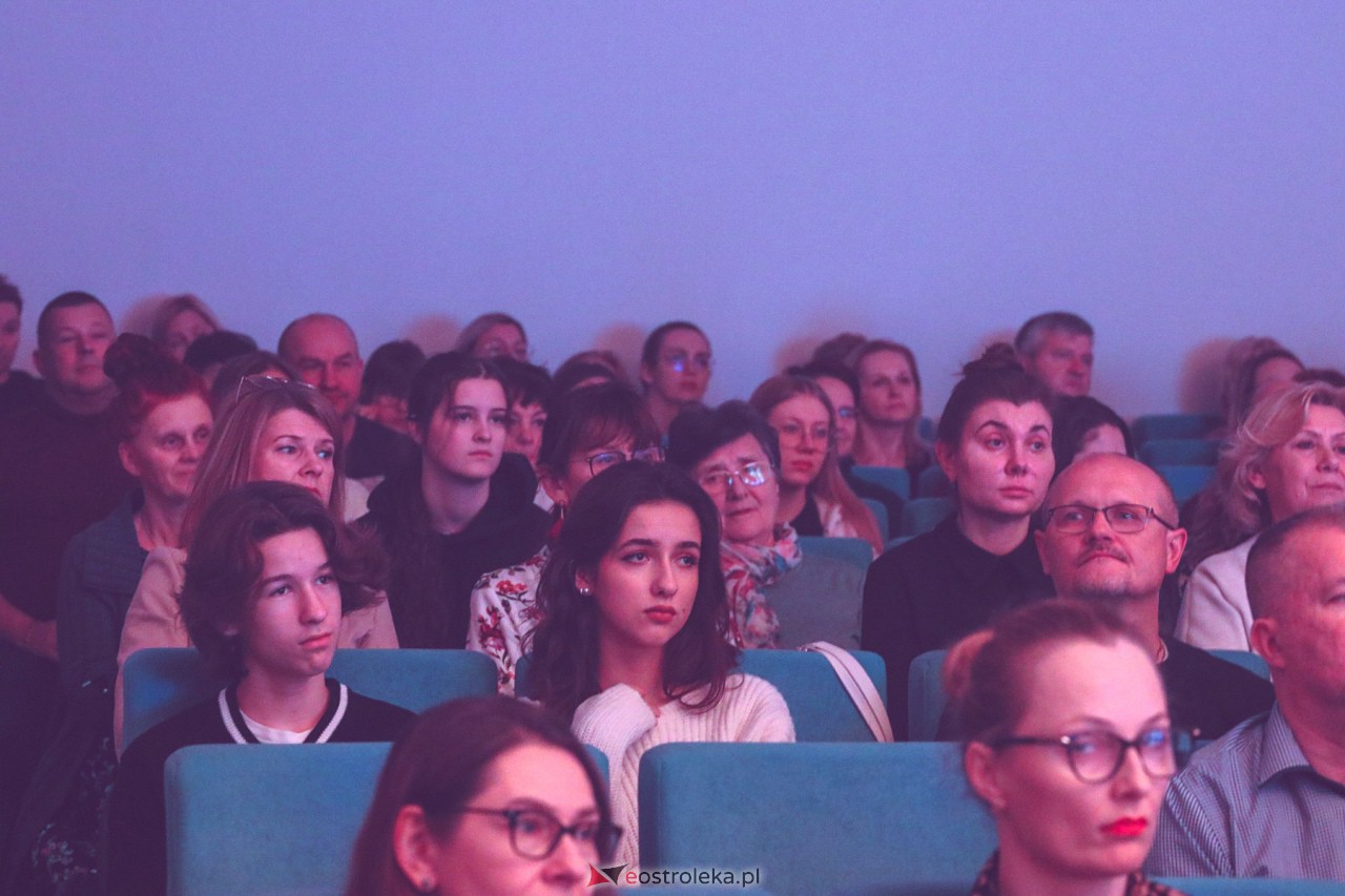 Koncert Urszuli w Kadzidle [17.11.2023] - zdjęcie #37 - eOstroleka.pl