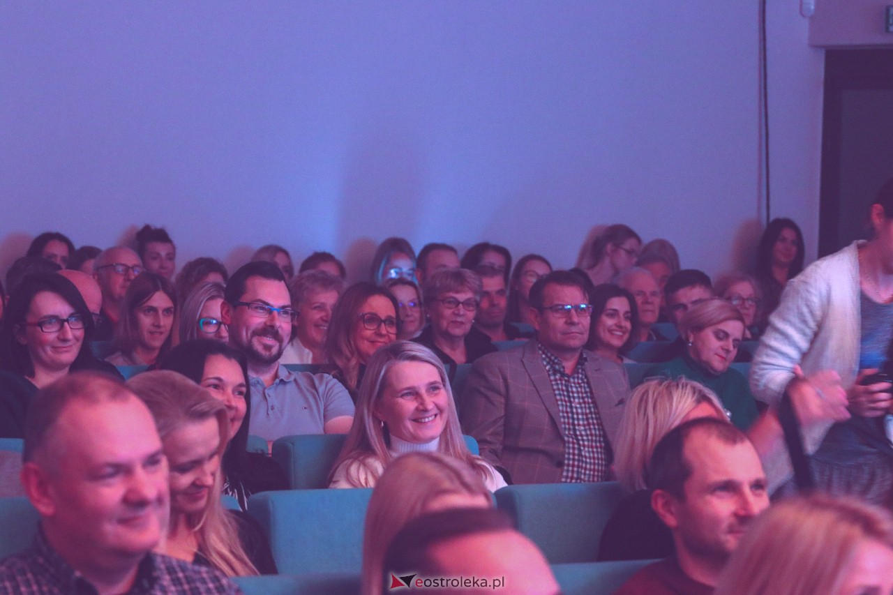 Koncert Urszuli w Kadzidle [17.11.2023] - zdjęcie #35 - eOstroleka.pl