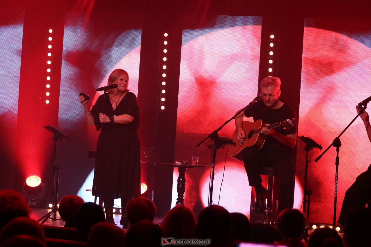 Koncert Urszuli w Kadzidle [17.11.2023] - zdjęcie #21 - eOstroleka.pl