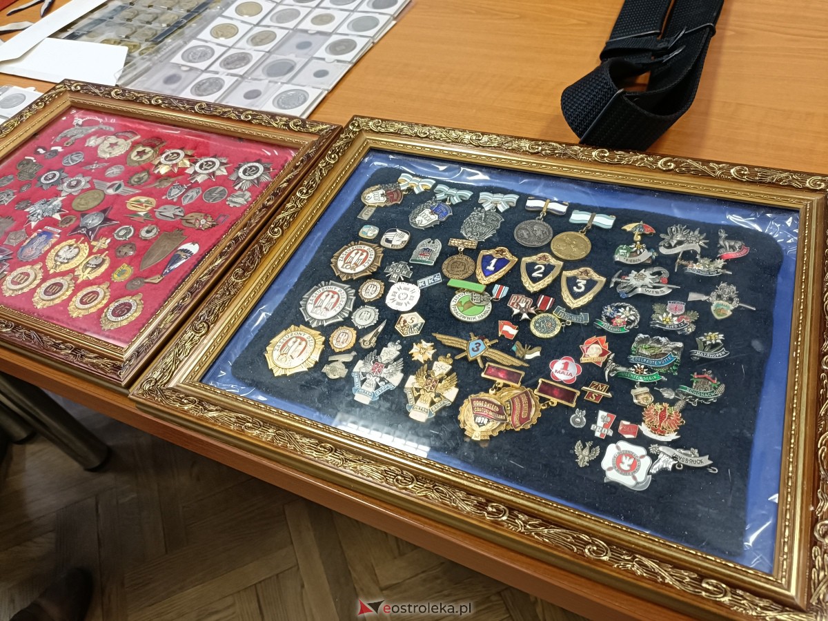 Giełda kolekcjonerska w Klubie Lokator [19.11.2023] - zdjęcie #31 - eOstroleka.pl