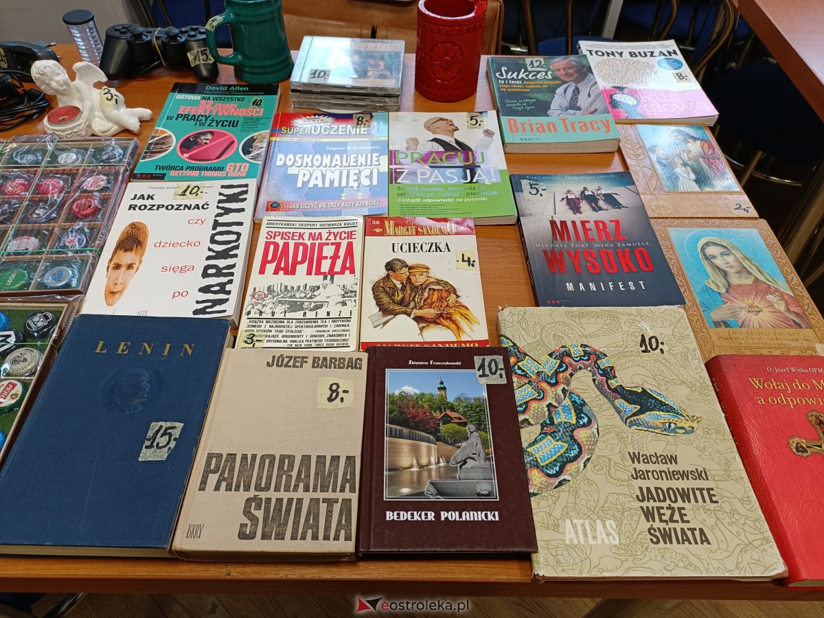 Giełda kolekcjonerska w Klubie Lokator [19.11.2023] - zdjęcie #27 - eOstroleka.pl