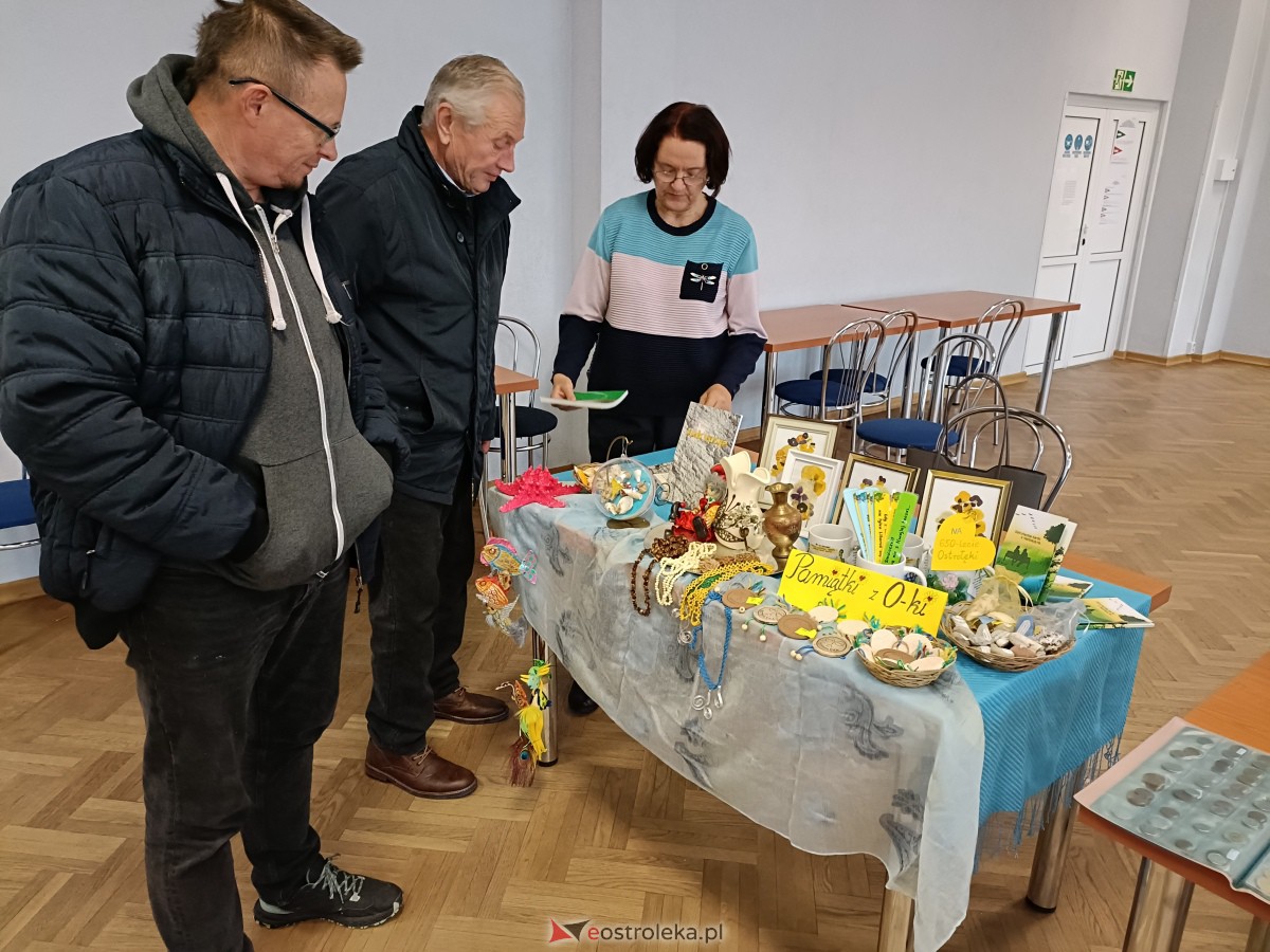 Giełda kolekcjonerska w Klubie Lokator [19.11.2023] - zdjęcie #25 - eOstroleka.pl