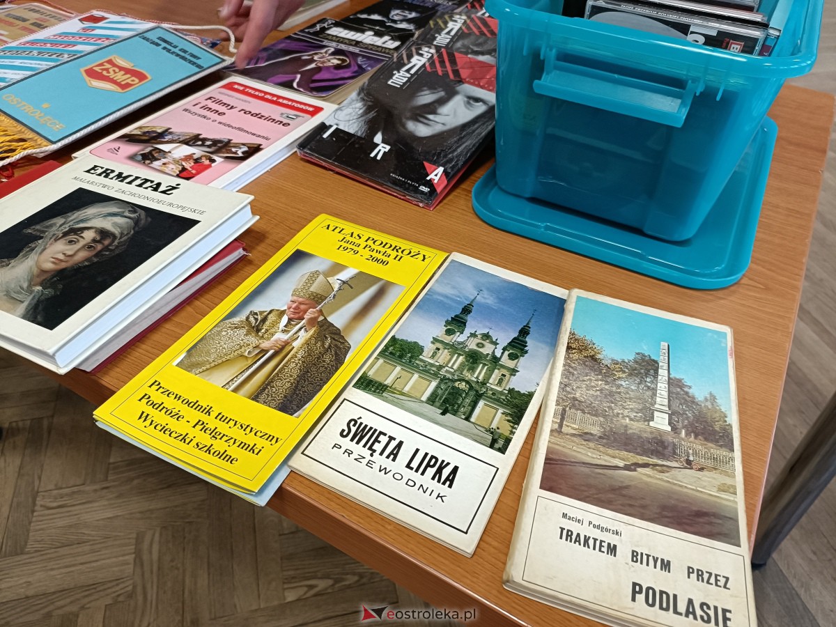 Giełda kolekcjonerska w Klubie Lokator [19.11.2023] - zdjęcie #11 - eOstroleka.pl