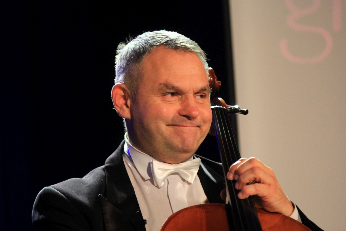 Grupa MoCarta z humorem i muzyką w Ostrołęce [20.11.2023] - zdjęcie #6 - eOstroleka.pl