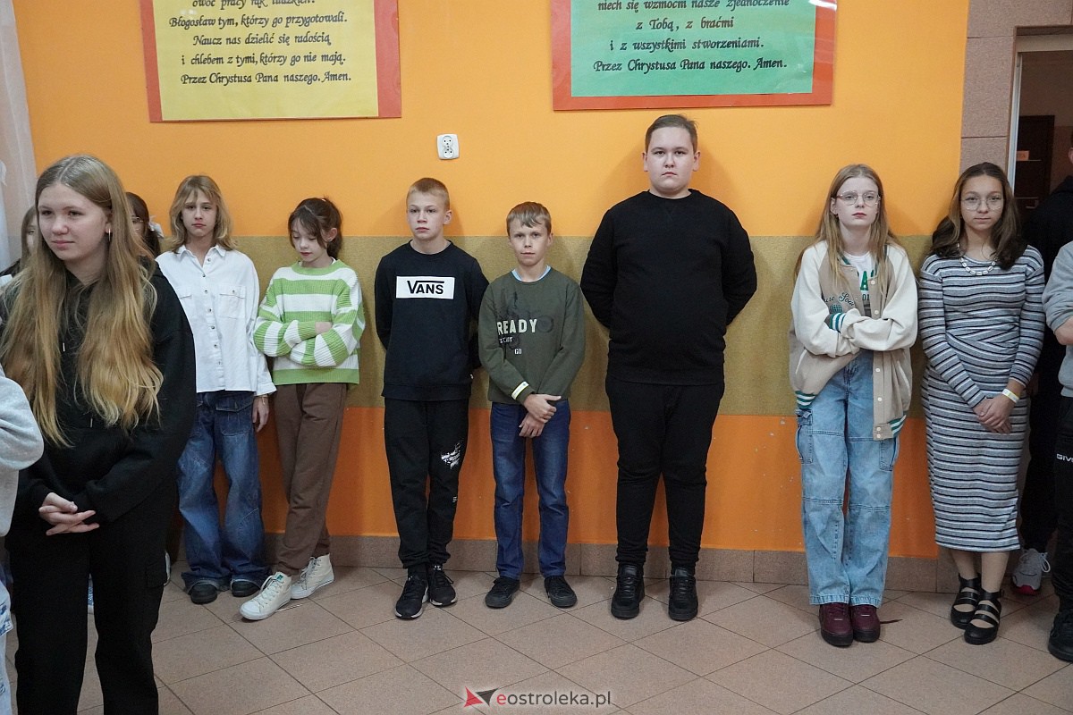 Cooltularia - Międzykulturowy wieczór z muzyka i kuchnią świata w Szkole Pozdstawowej nr 2 w Ostrołęce [21.11.2023] - zdjęcie #33 - eOstroleka.pl