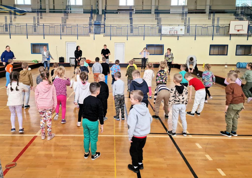 Przedszkoliada w Troszynie - zdjęcie #13 - eOstroleka.pl