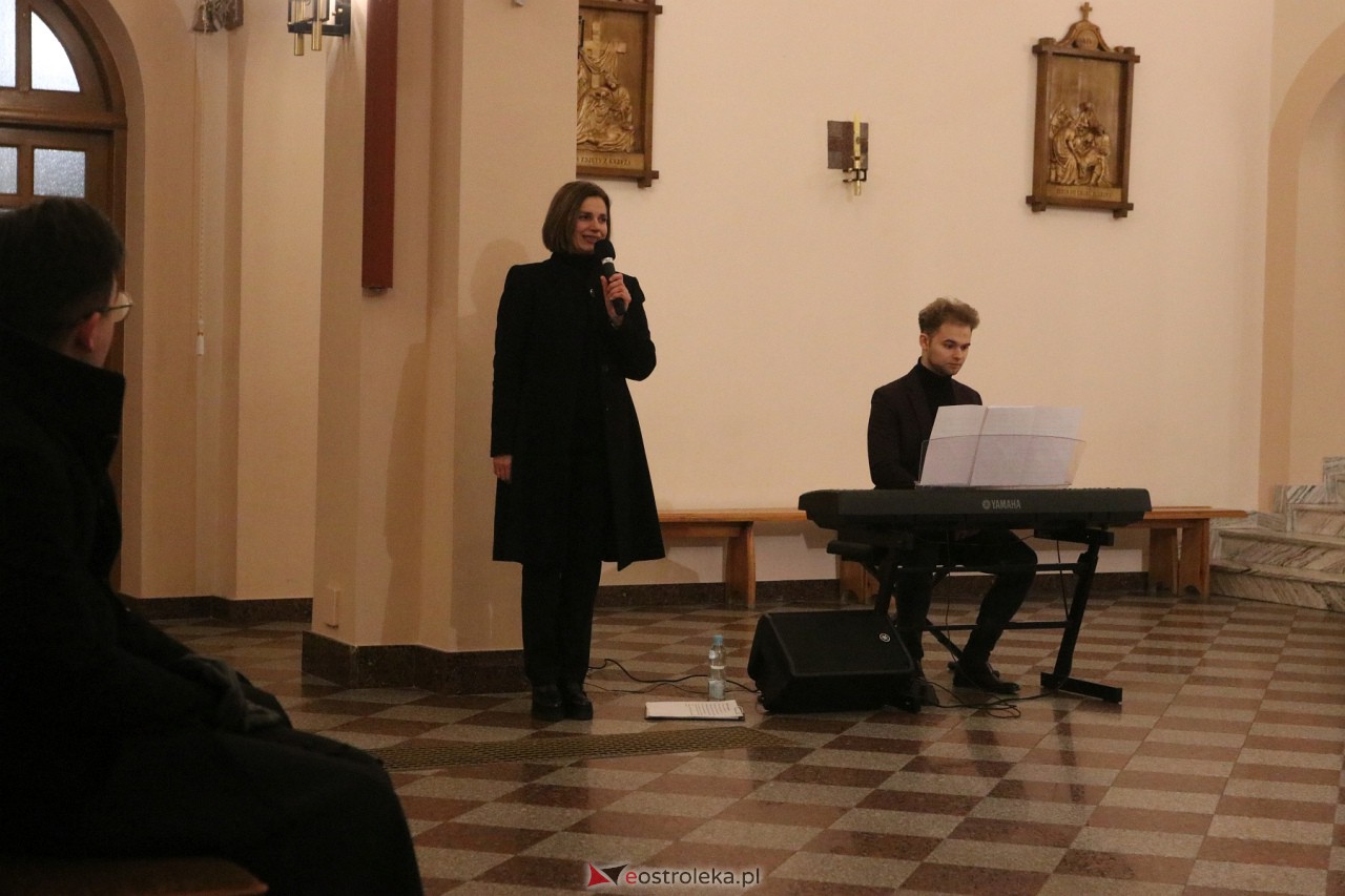 Koncert Ostrołęckiego Chóru Kameralnego [22.11.2023] - zdjęcie #17 - eOstroleka.pl