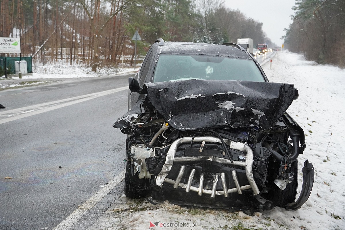 Wypadek w Laskowcu [23.11.2023] - zdjęcie #11 - eOstroleka.pl