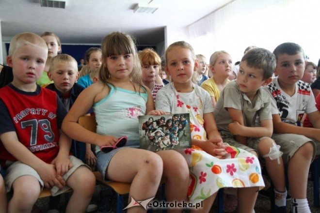 Dzieci Słońca T.Mateusiaka w Bogutach (01.06.2011) - zdjęcie #8 - eOstroleka.pl