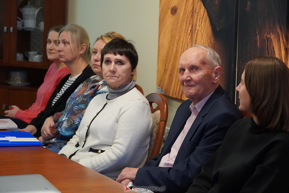 Pamięć o Katyniu w lokalnej społeczności i w kulturze [23.11.2023] - zdjęcie #8 - eOstroleka.pl