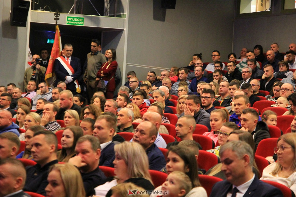 Roczna gala klubów Honorowych Dawców Krwi w OCK [25.11.2023] - zdjęcie #109 - eOstroleka.pl