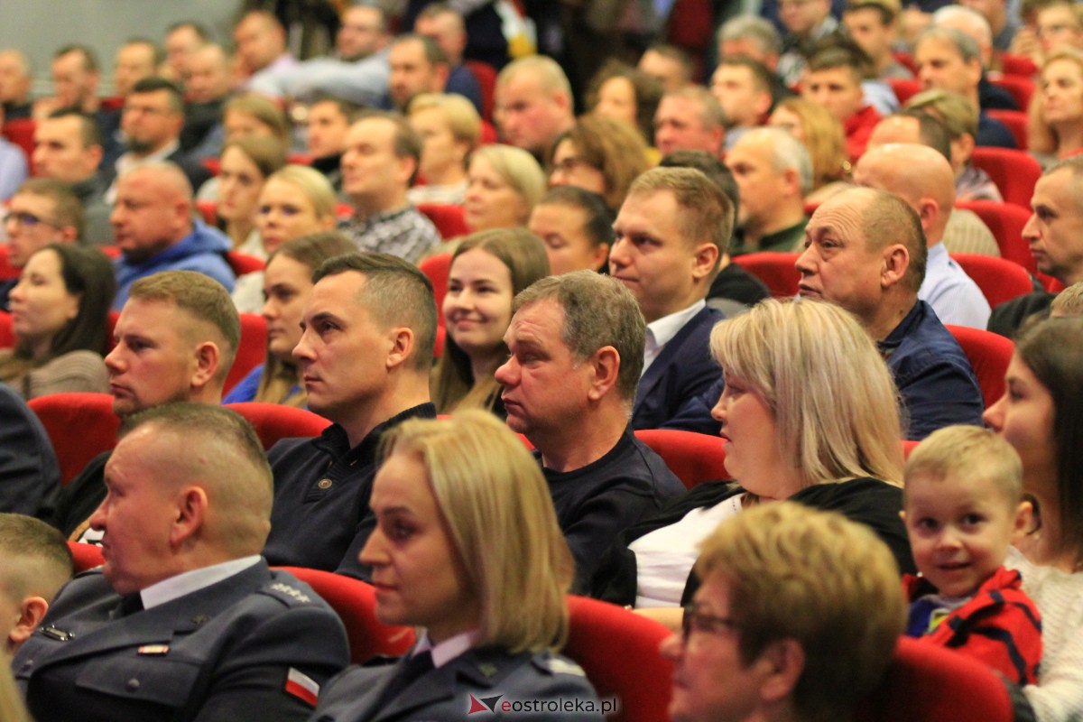 Roczna gala klubów Honorowych Dawców Krwi w OCK [25.11.2023] - zdjęcie #98 - eOstroleka.pl