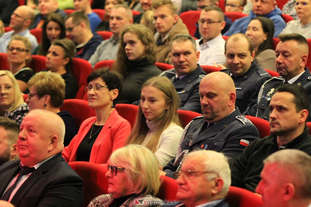 Roczna gala klubów Honorowych Dawców Krwi w OCK [25.11.2023] - zdjęcie #85 - eOstroleka.pl