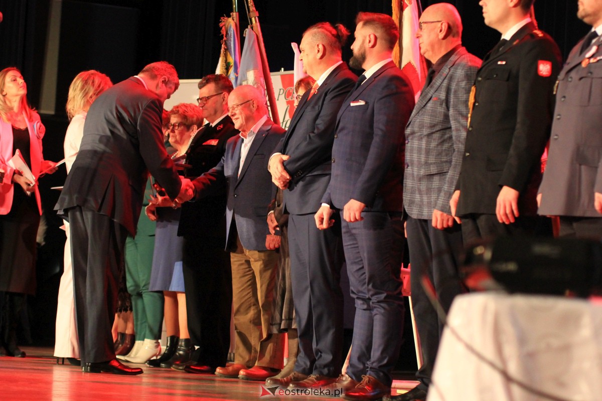 Roczna gala klubów Honorowych Dawców Krwi w OCK [25.11.2023] - zdjęcie #16 - eOstroleka.pl