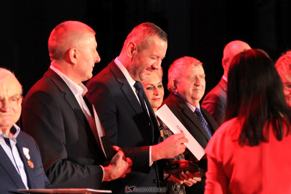 Roczna gala klubów Honorowych Dawców Krwi w OCK [25.11.2023] - zdjęcie #1 - eOstroleka.pl
